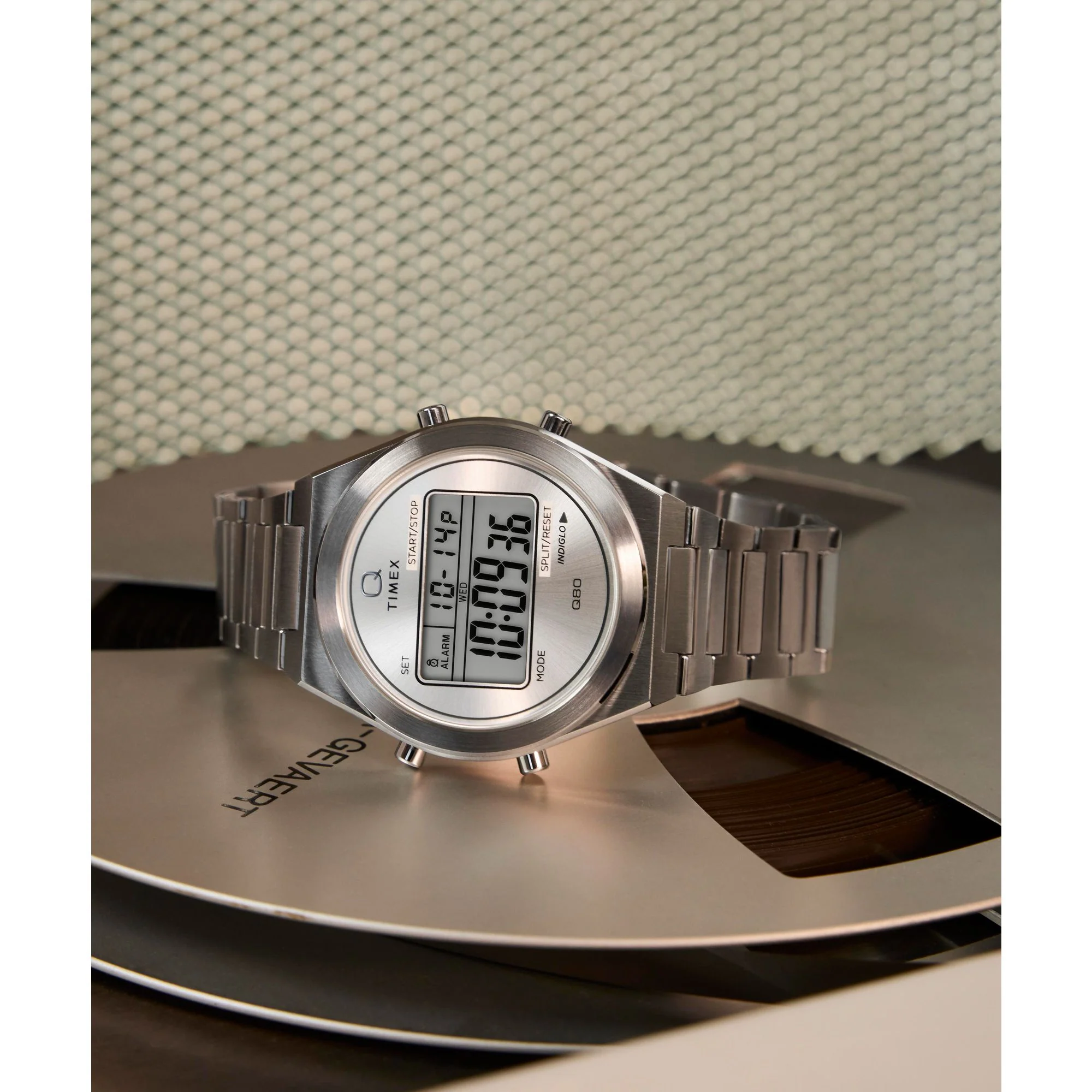 Q Timex Grey Round Dial Digital Men's Watch - TW2Y09800UJ - Image 6