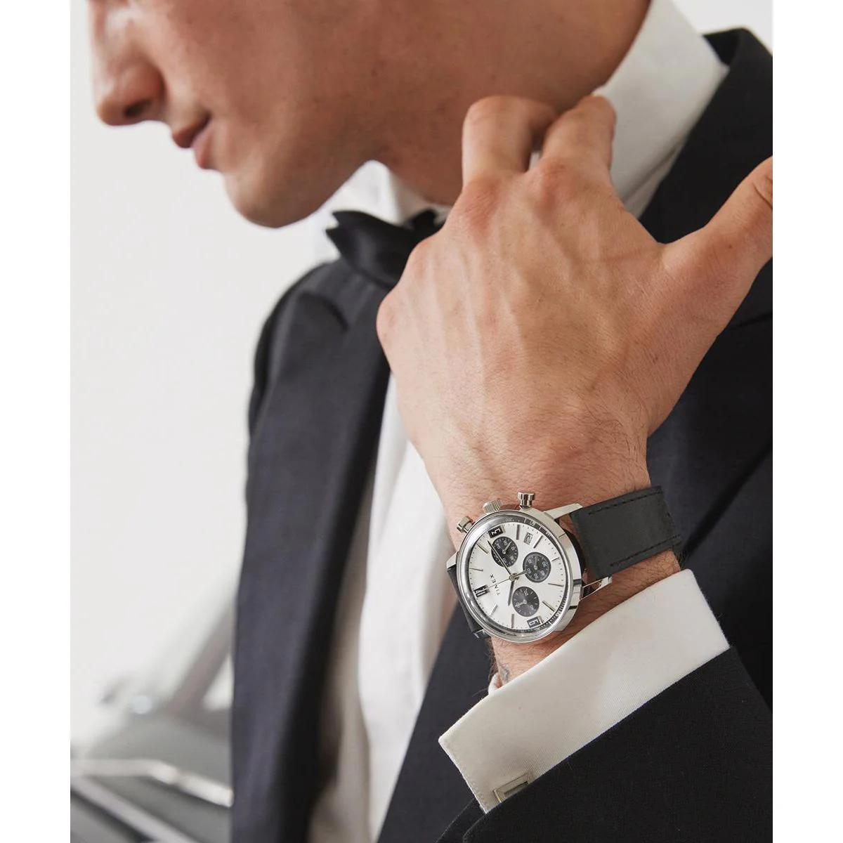 TIMEX Marlin Analog watch for man with Silver Round Dial & Black Leather Strap Band Water Resistant Men's Wrist Watches - TW2W10300UJ - Image 6