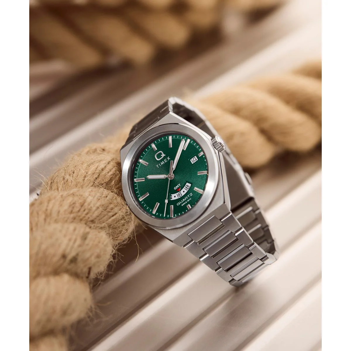 Timex Q Round 39mm Green Dial Analog Men Watch - TW2Y24800UJ - Image 6