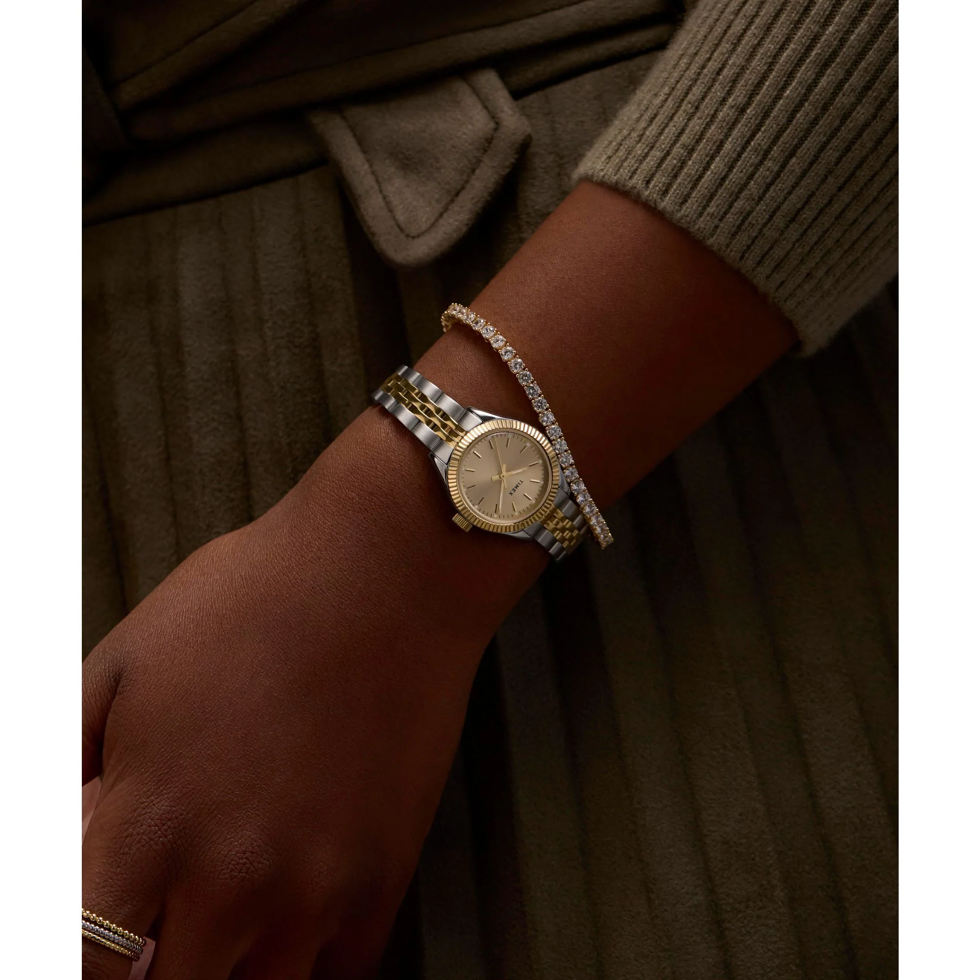 TIMEX Trend Gold-Tone Round Dial Analog Women's Watch - TW2W90900UJ - Image 7