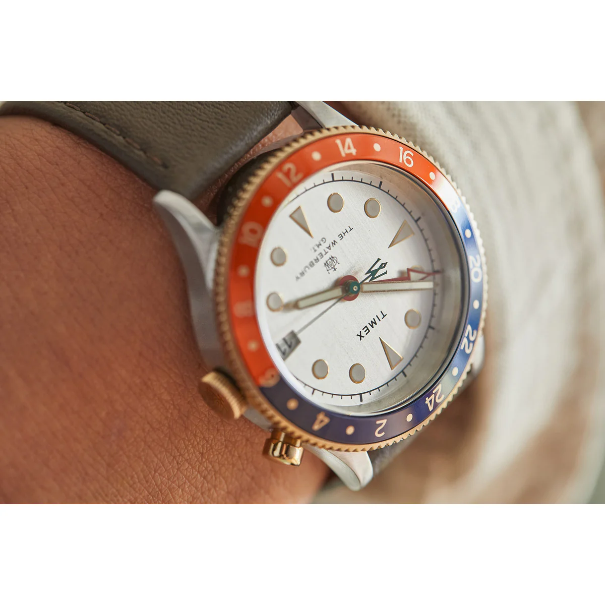 Timex 3 Hands Men's Analog White Dial Coloured Quartz Watch, Round Dial with 39 mm Case width - TW2U99100UJ - Image 6