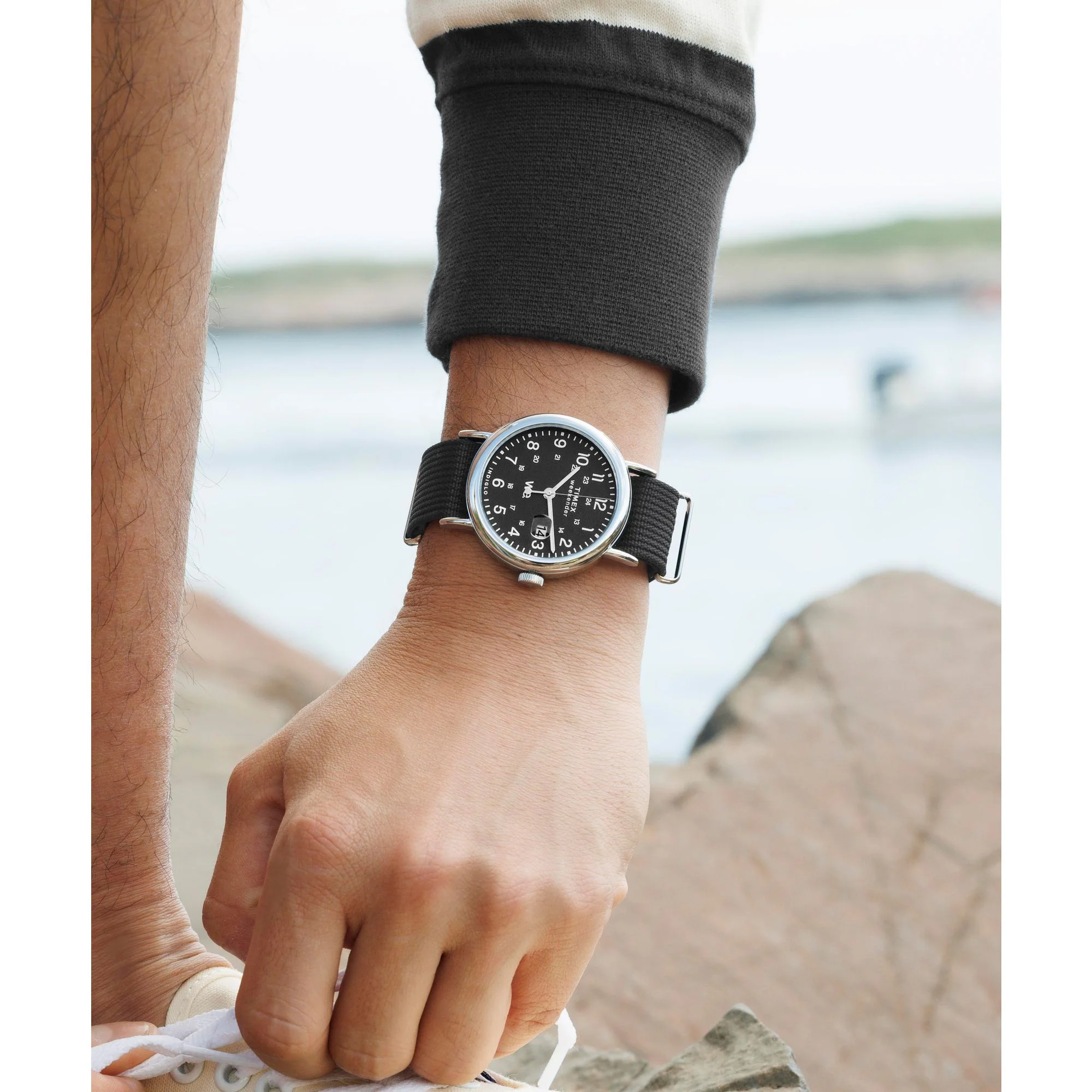 Timex Weekender Round 37mm Black Dial Analog Watch for Unisex - TW2W85700UJ - Image 8