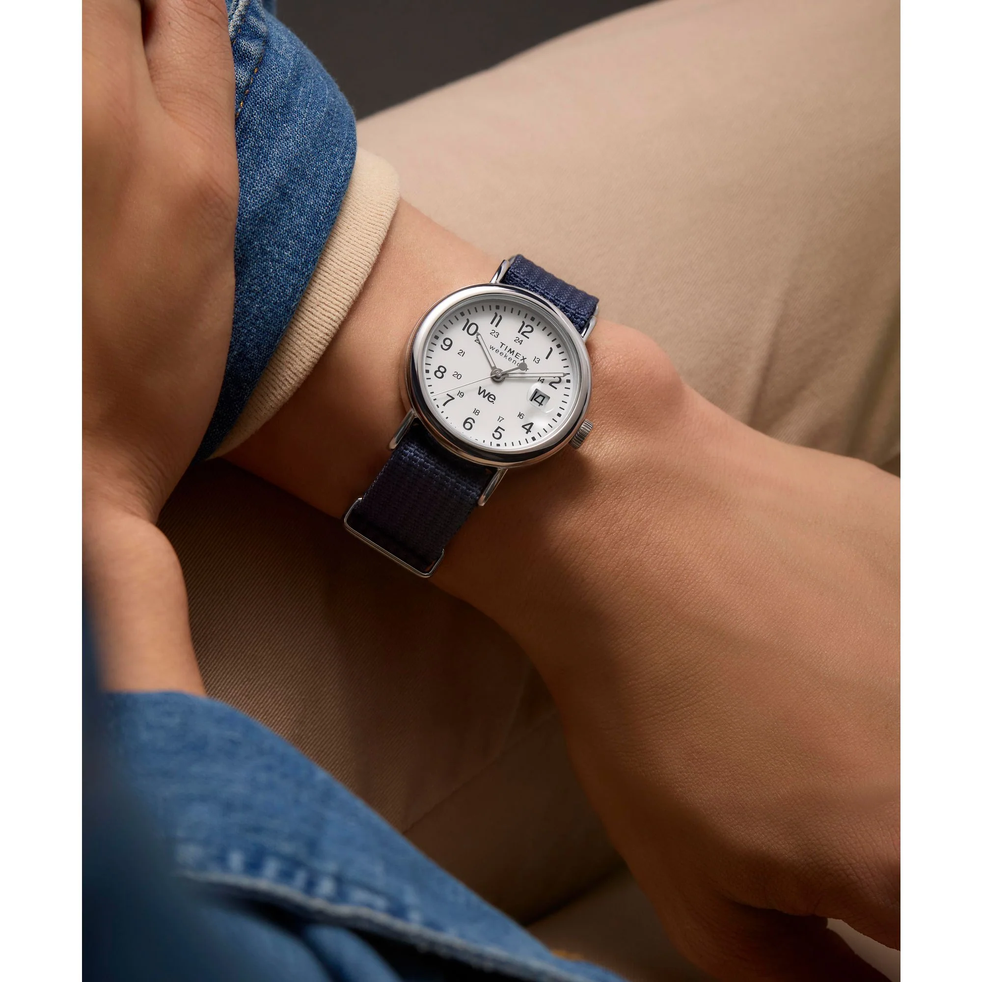 Timex Weekender Round 37mm White Dial Analog Unisex Watch - TW2Y09000UJ - Image 7